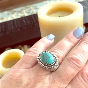 Turquoise and 925 Silver Ring